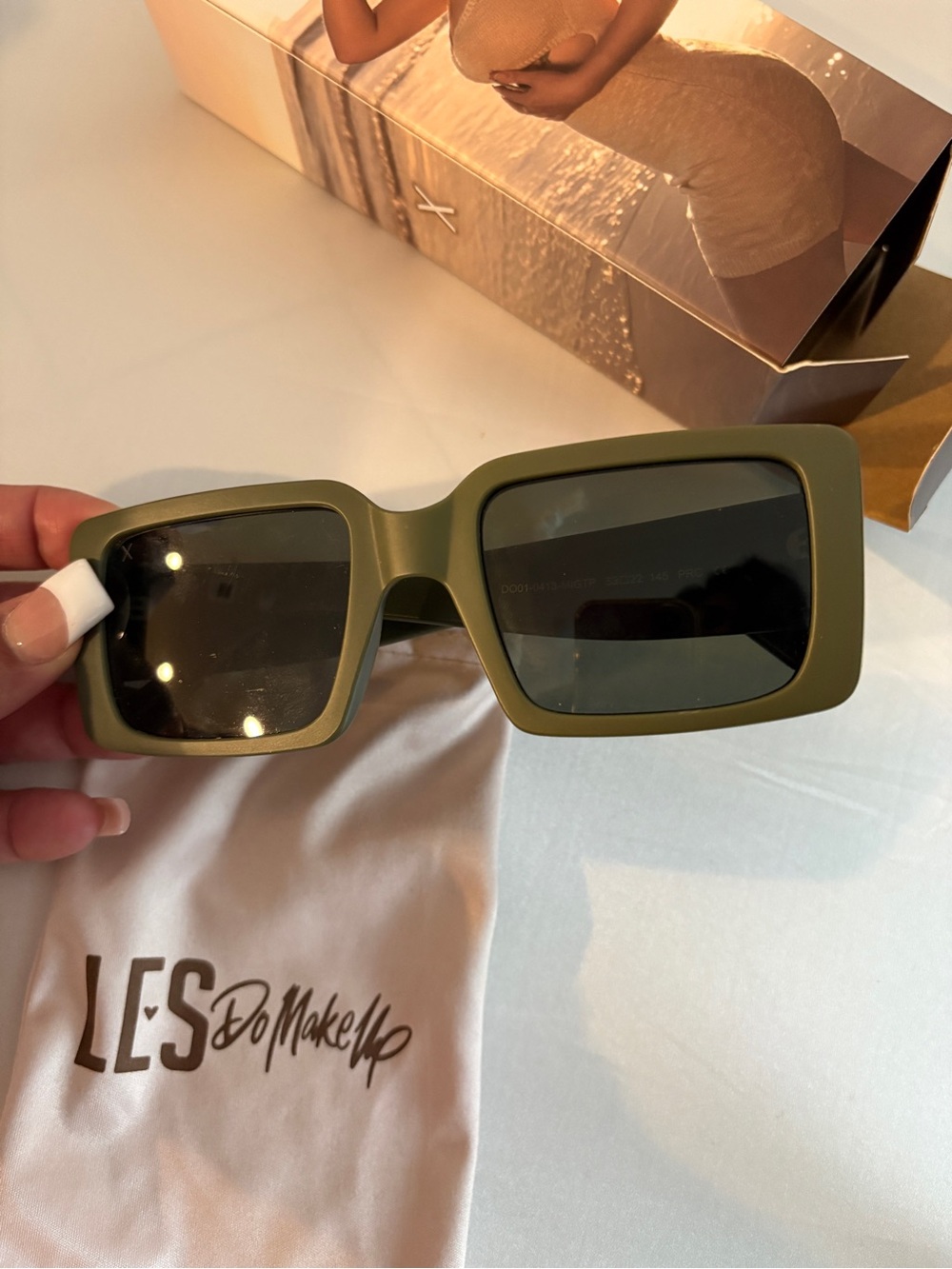 LES Do MakeUp Olive Square Frame Sunglasses